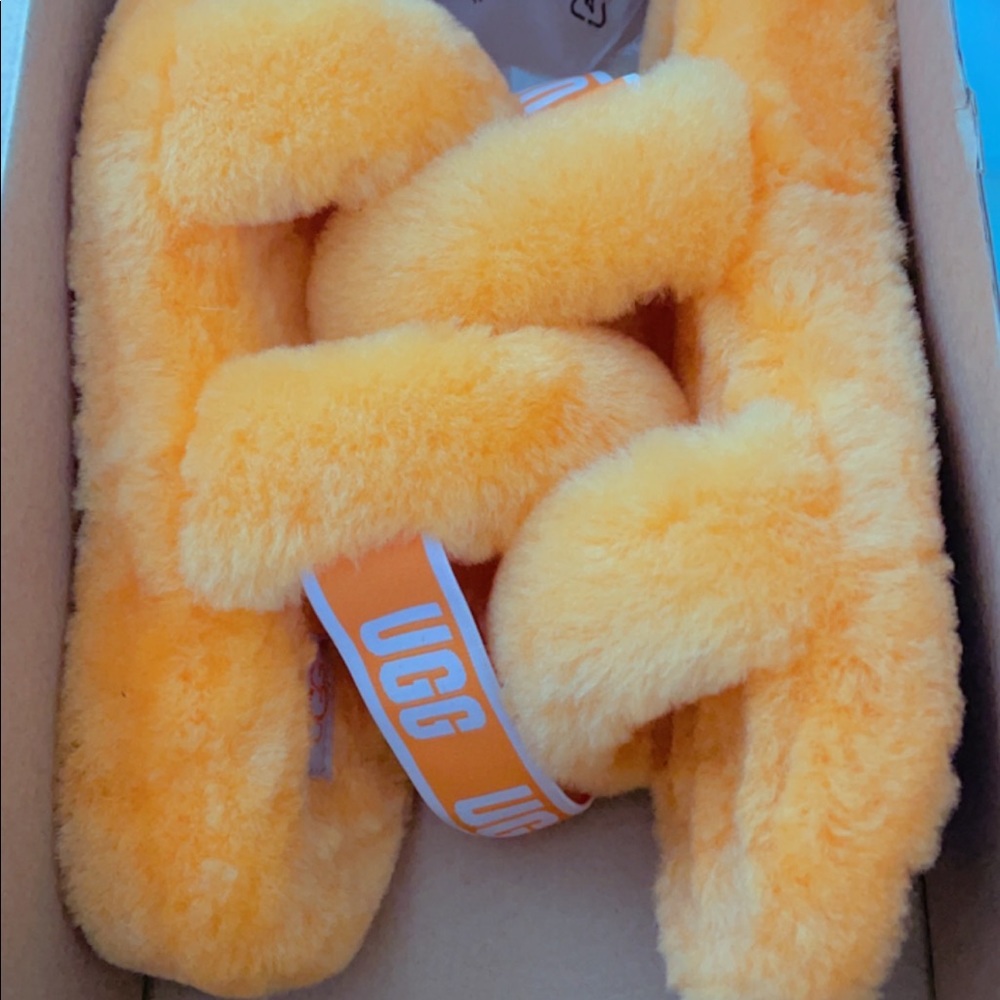 UGG Slides - Picture 3 of 3